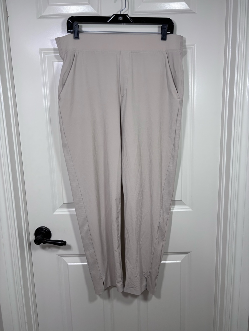 Athleta Brooklyn Ankle Pants Women's 14 Beige Stretch Pull On Athleisure